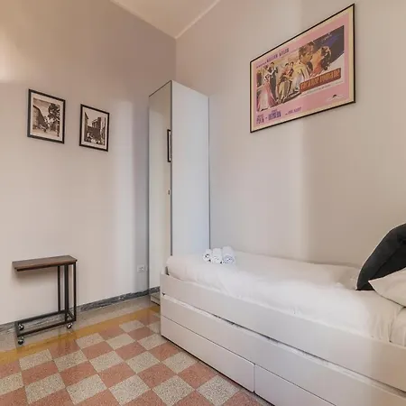 Casa Fellini - Charme Holidays Apartment *