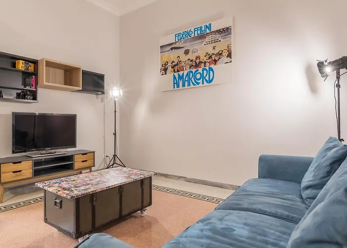 Casa Fellini - Charme Holidays Apartment Rome